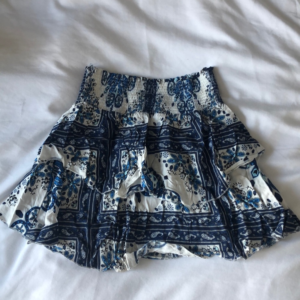ruffle skirt 💙 - Picture 3 of 3
